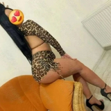 Bruneta stilata Plaza Romania